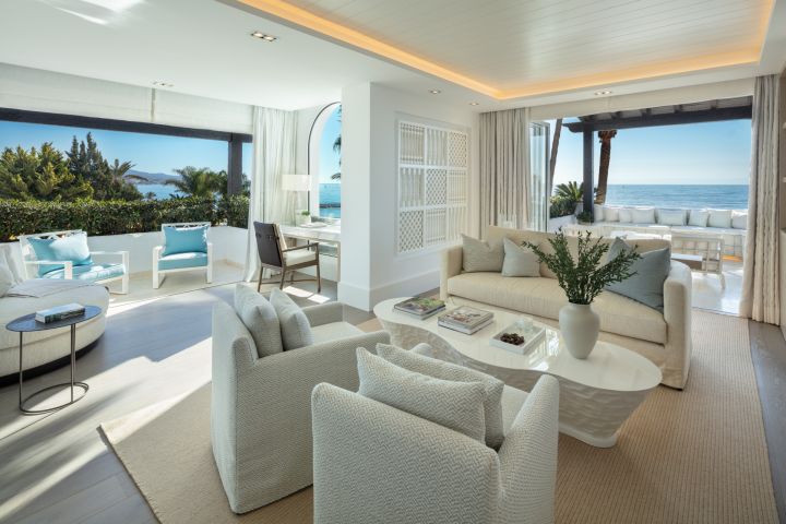 Papaya - Villa in a Gated Community in Marina Puente Romano