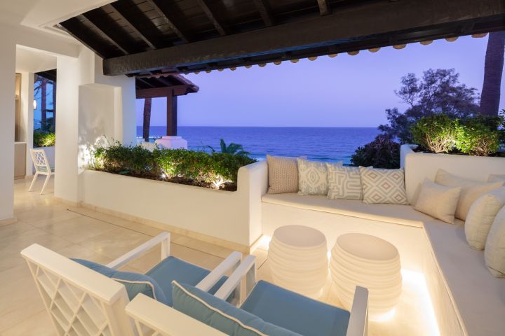 Papaya - Villa in a Gated Community in Marina Puente Romano