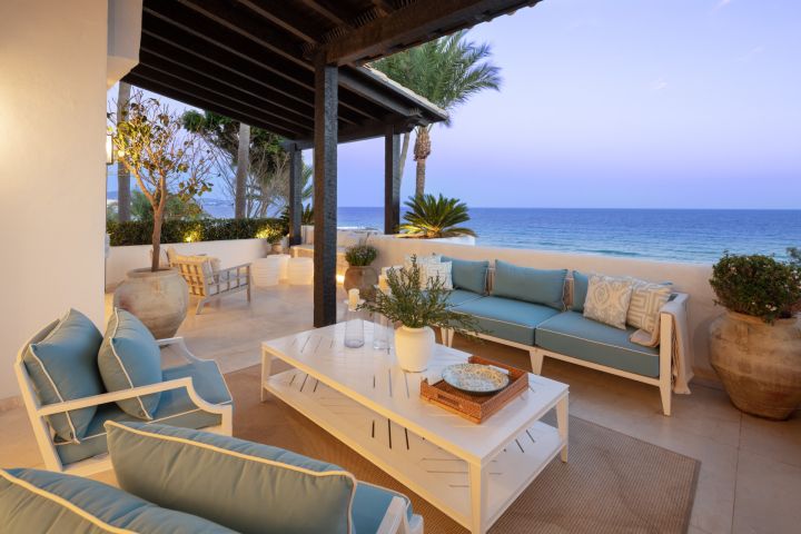 Papaya - Villa in a Gated Community in Marina Puente Romano