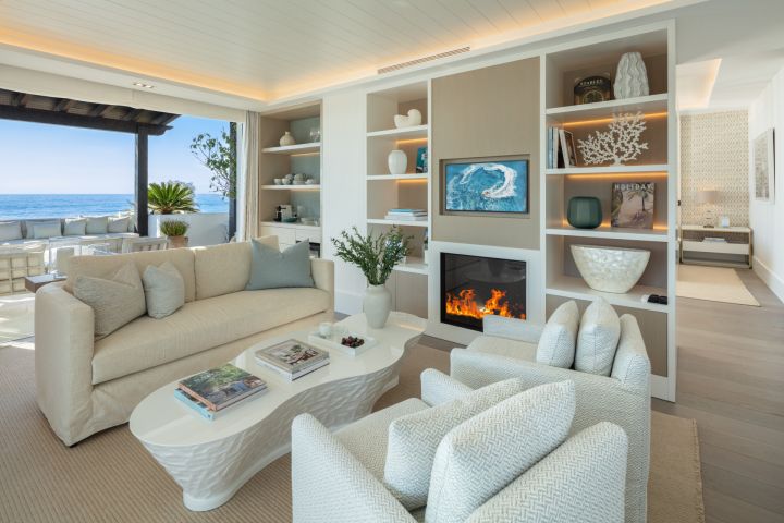 Papaya - Villa in a Gated Community in Marina Puente Romano