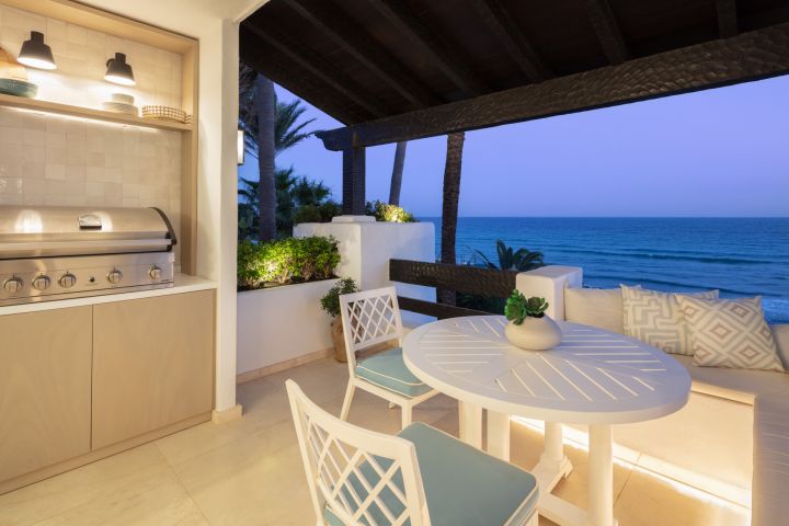 Papaya - Villa in a Gated Community in Marina Puente Romano