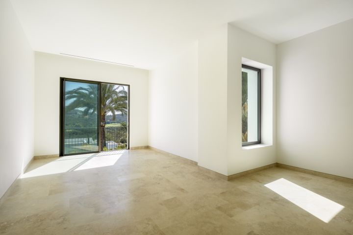Green 10 - Villa 4 - Elegant Home with Stunning Sea Views