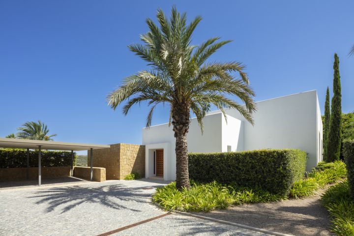 Green 10 - Villa 4 - Elegant Home with Stunning Sea Views