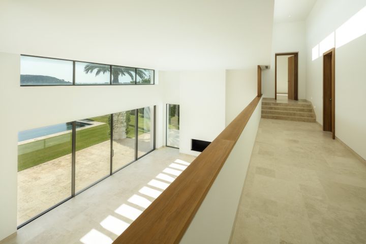Green 10 - Villa 4 - Elegant Home with Stunning Sea Views