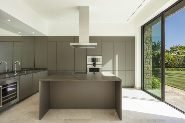 Green 10 - Villa 4 - Elegant Home with Stunning Sea Views