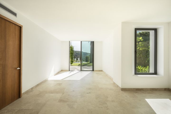 Green 10 - Villa 4 - Elegant Home with Stunning Sea Views
