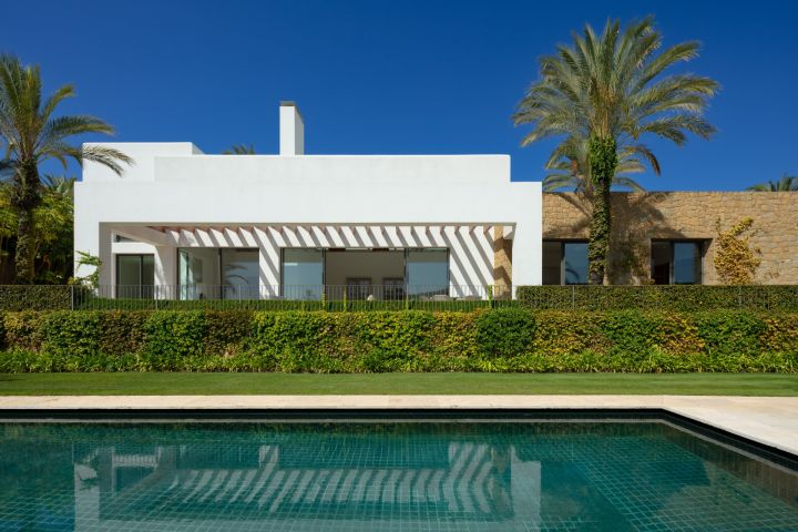 Green 10 - Villa 12 - Select Home on the Frontline of a Golf Course