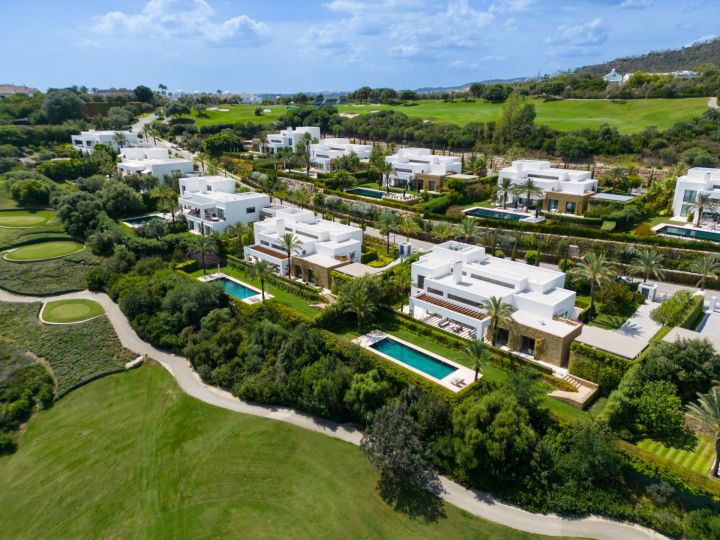 Green 10 - Villa 12 - Select Home on the Frontline of a Golf Course