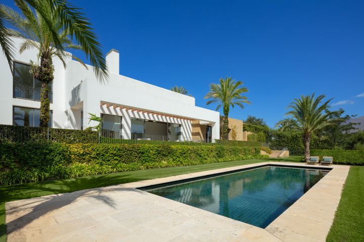 Green 10 - Villa 13 - Home offering Golf Views in Finca Cortesín