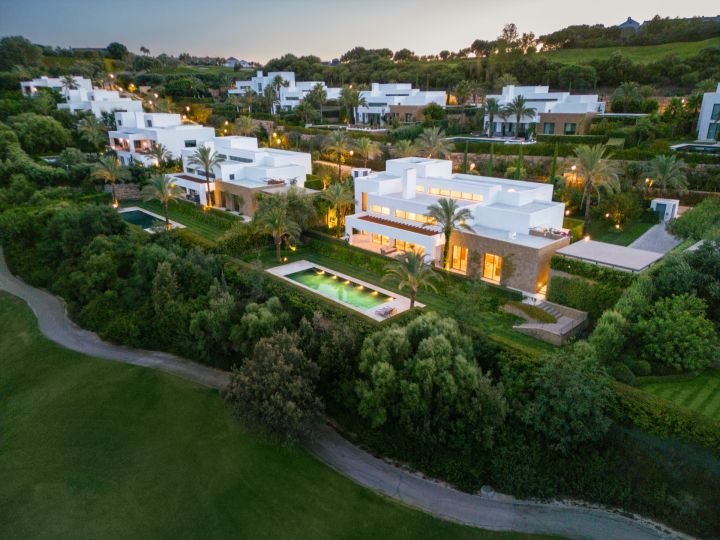 Green 10 - Villa 13 - Home offering Golf Views in Finca Cortesín