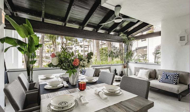 Appartement à Marina de Puente Romano - Accueil avec des finitions plus haut de gamme à Marina Puente Romano
