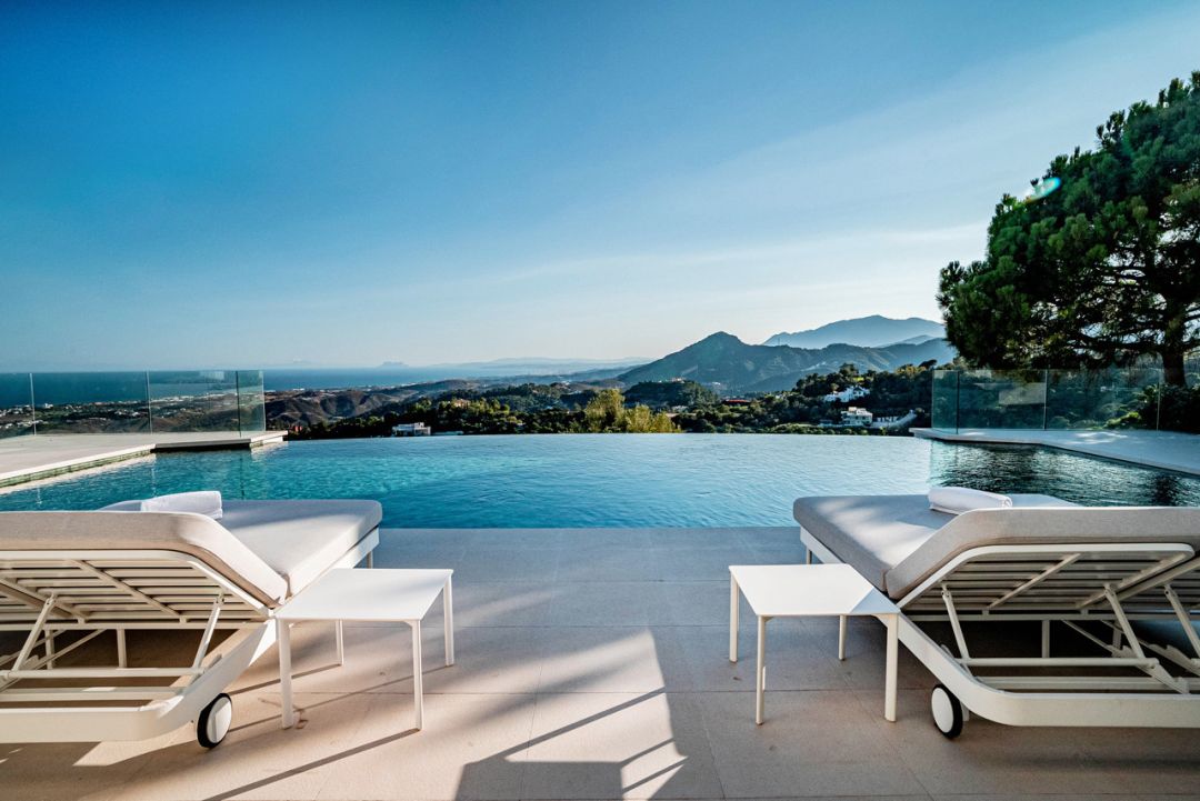 Villa en La Zagaleta - Elegante casa moderna con diseño moderno en La Zagaleta