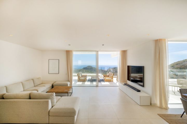 Penthouse in Palo Alto - Modern Exclusive Penthouse with Andalusian Charm in Palo Alto