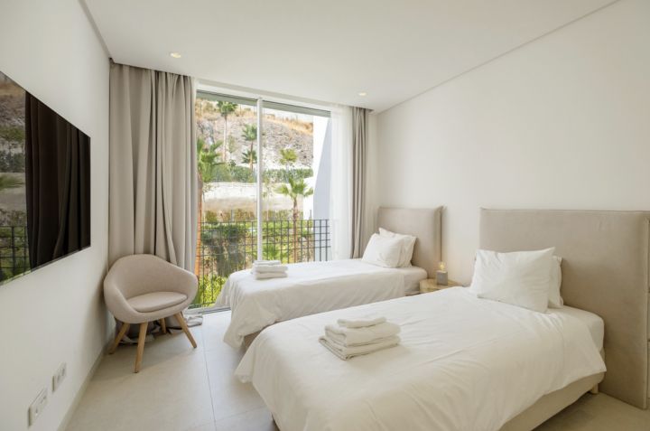 Penthouse in Palo Alto - Modern Exclusive Penthouse with Andalusian Charm in Palo Alto