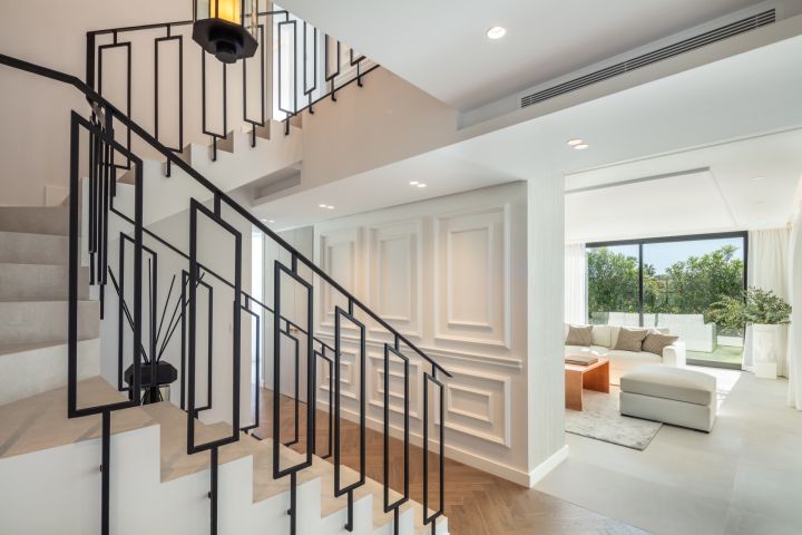 Auriga 5 - Exclusive Elegant Villa offering Golf Views