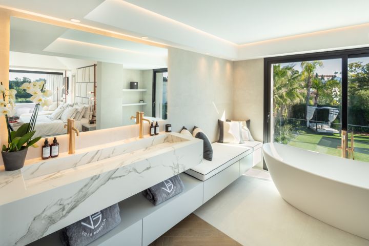 Auriga 5 - Exclusive Elegant Villa offering Golf Views