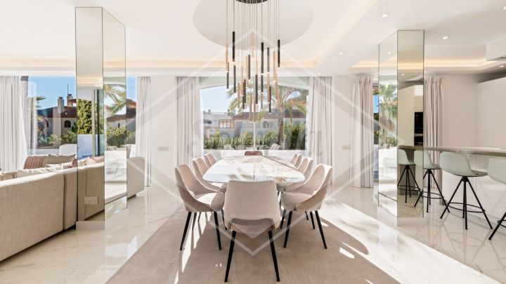 Alcazaba Penthouse - Ático exclusivo de alta gama con impresionantes vistas al mar