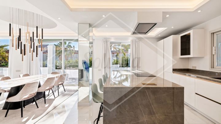 Alcazaba Penthouse - Ático exclusivo de alta gama con impresionantes vistas al mar
