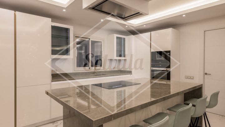 Alcazaba Penthouse - Ático exclusivo de alta gama con impresionantes vistas al mar