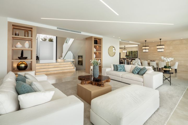 PARAISO 436 - Villa moderna en una urbanización privada en Estepona