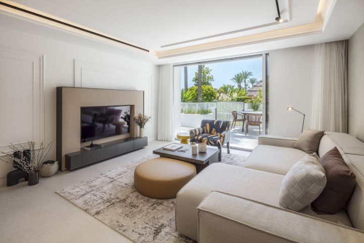 Datura 1 - Elegant Modern Home with Stunning Sea Views
