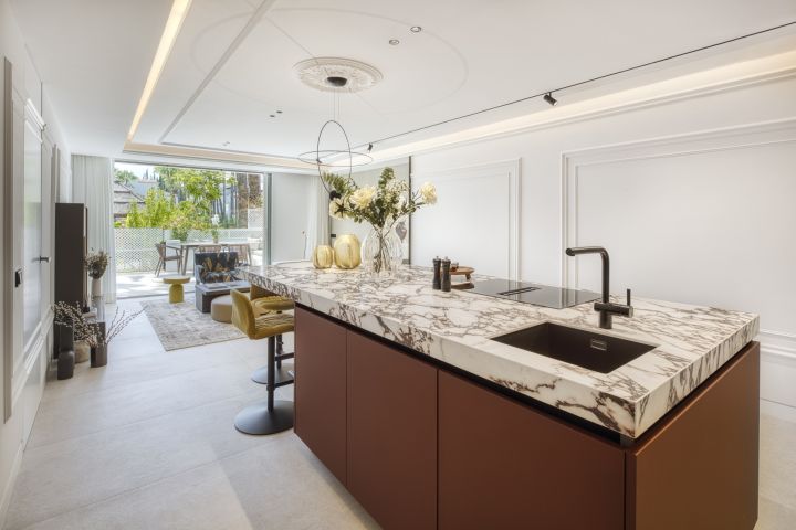 Datura 1 - Elegant Modern Home with Stunning Sea Views