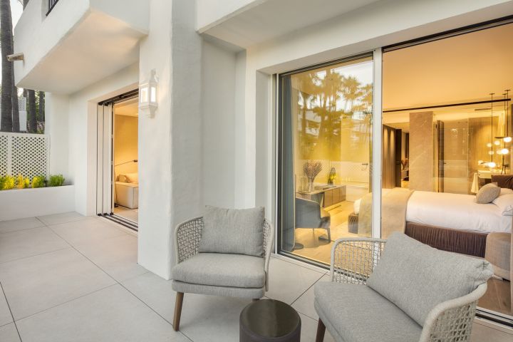 Datura 1 - Elegant Modern Home with Stunning Sea Views