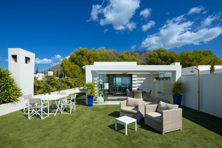 Reserva 11 - Contemporary Refined Home with Stunning Sea Views in Sierra Blanca