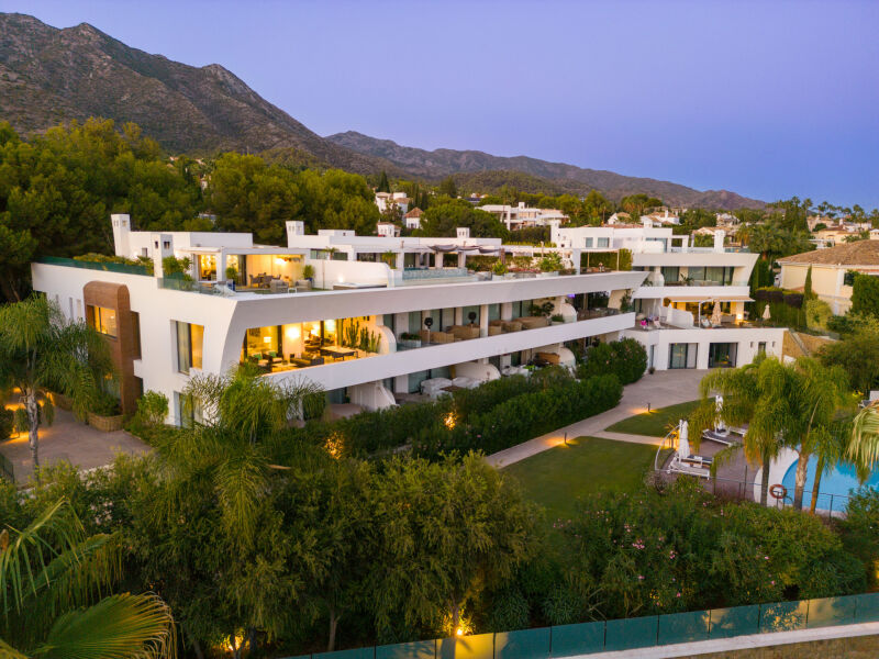 Reserva 11 - Casa contemporánea y refinada con impresionantes vistas al mar en Sierra Blanca