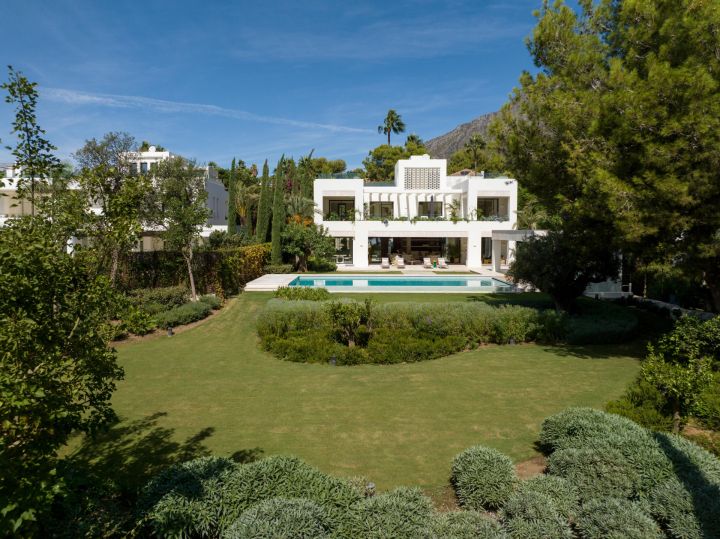 Altos Reales 2 - Villa contemporánea en primera línea de golf