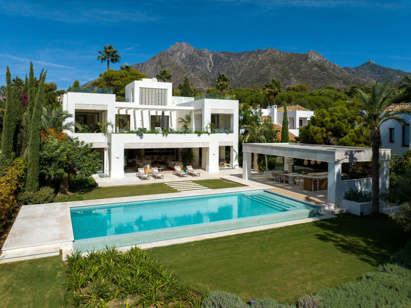 Altos Reales 2 - Villa contemporánea en primera línea de golf