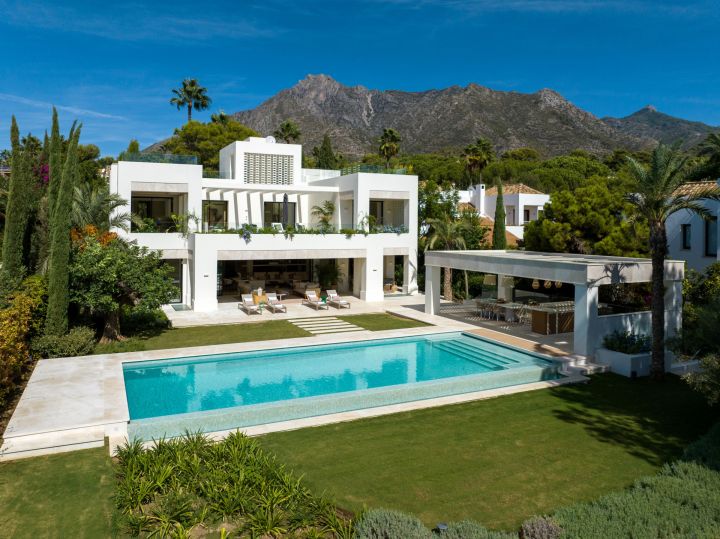 Altos Reales 2 - Contemporary Villa Frontline Golf