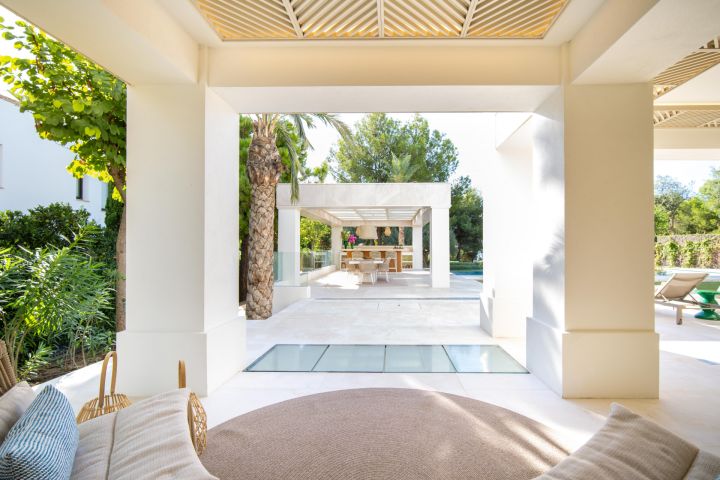 Altos Reales 2 - Villa contemporánea en primera línea de golf