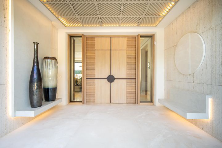 Altos Reales 2 - Villa contemporánea en primera línea de golf
