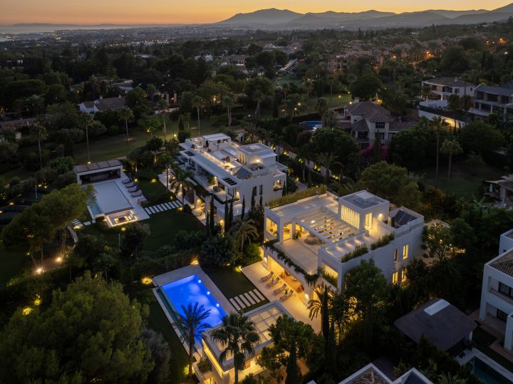 Altos Reales 2 - Villa contemporánea en primera línea de golf