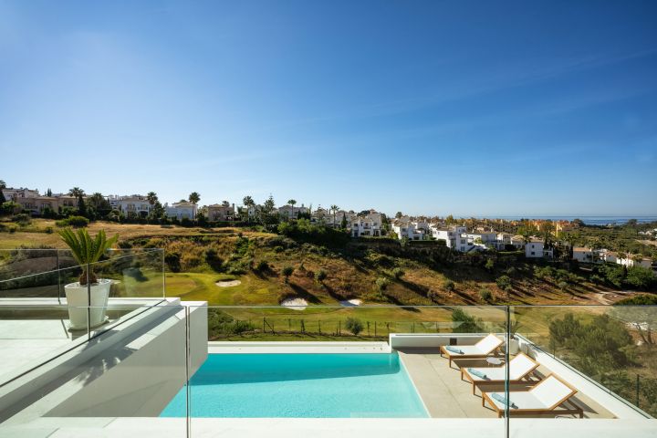 Villa avec 4 chambres et 5 salles de bain - Villa exclusive et raffinée avec vue sur le golf à Estepona