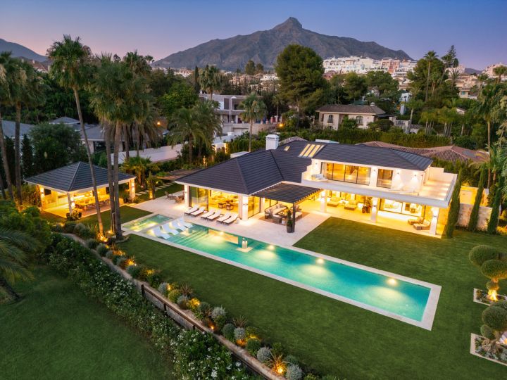 Villa Solstice - Impressive Frontline Golf Villa in Las Brisas