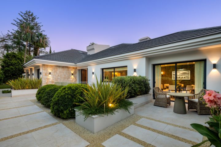 Villa Solstice - Impresionante villa en primera línea de golf en Las Brisas
