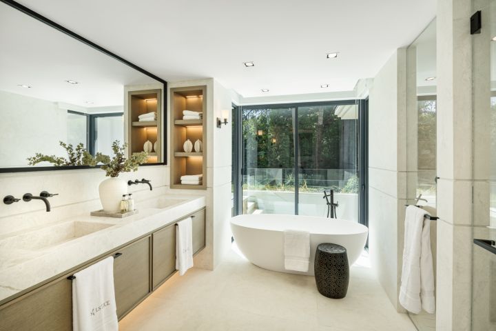 Villa Solstice - Impresionante villa en primera línea de golf en Las Brisas