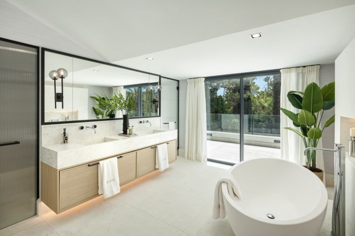 Villa Solstice - Impresionante villa en primera línea de golf en Las Brisas