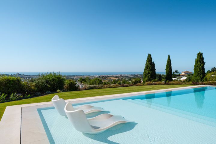 Villa Amara - Charming High-End Home in a Gated Community