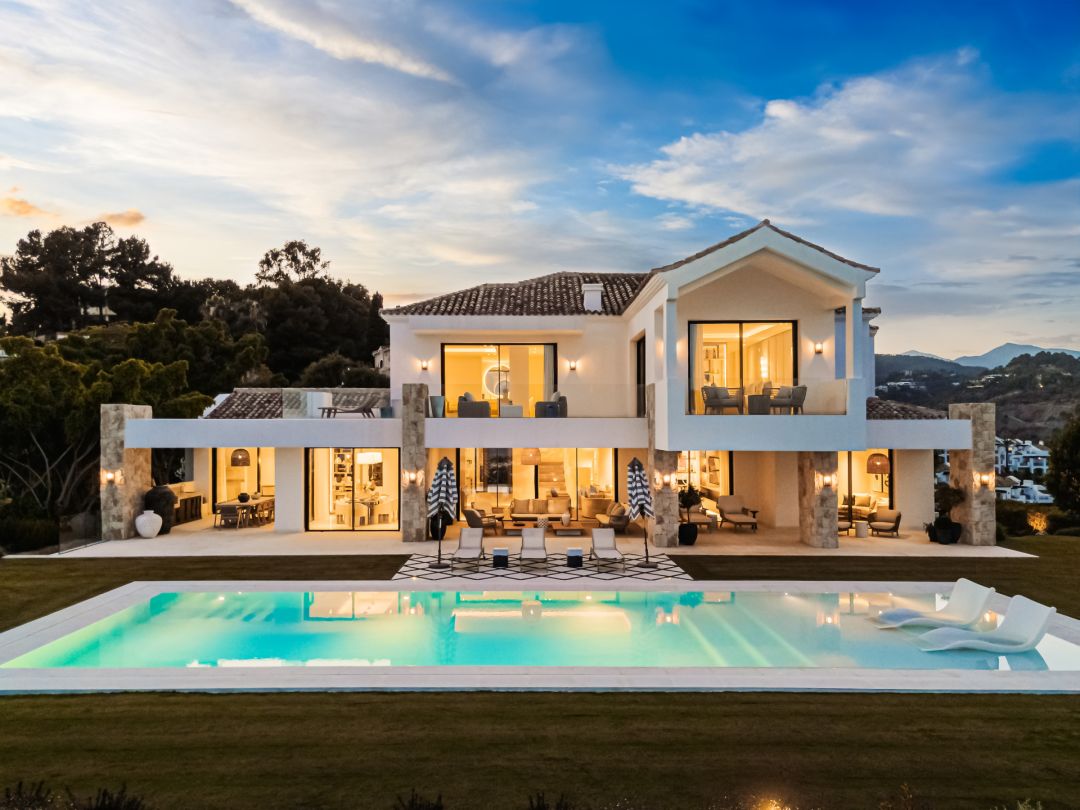 Villa Amara - Charming High-End Home in a Gated Community