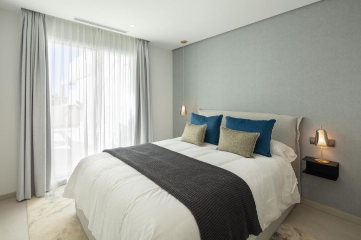 Duplex Penthouse avec 3 chambres et 3 salles de bain - Propriété de Charme avec Vue sur le Golf à Nueva Andalucía