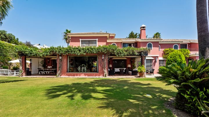 Villa Amaral - Amplia casa moderna con vistas panorámicas en Nueva Andalucía