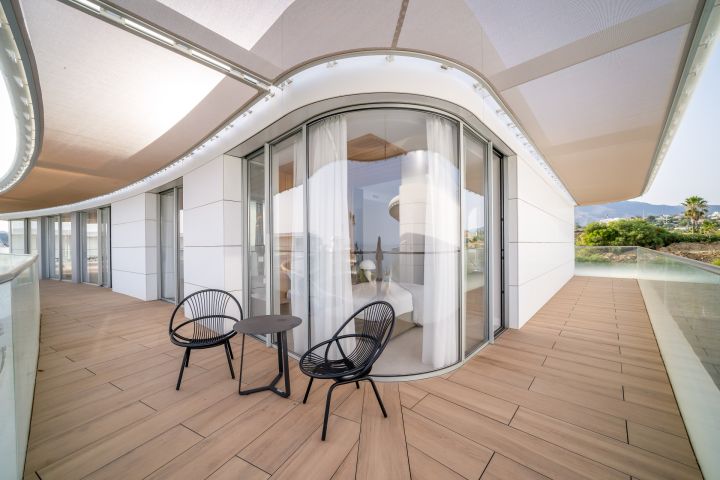 Atico, The Edge Estepona - Propiedad moderna con diseño moderno en Estepona