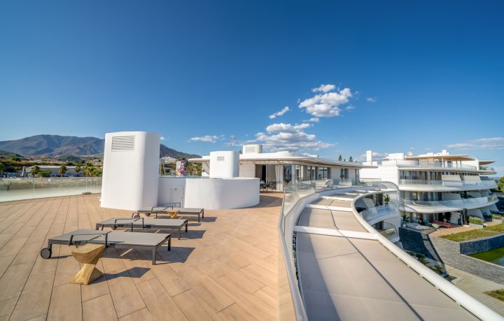 Atico, The Edge Estepona - Propiedad moderna con diseño moderno en Estepona
