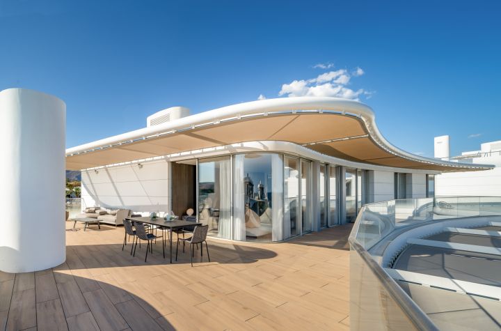 Atico, The Edge Estepona - Propiedad moderna con diseño moderno en Estepona