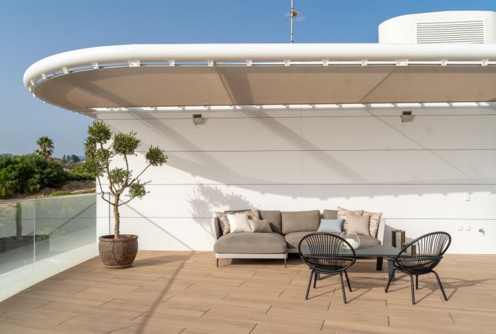 Atico, The Edge Estepona - Propiedad moderna con diseño moderno en Estepona