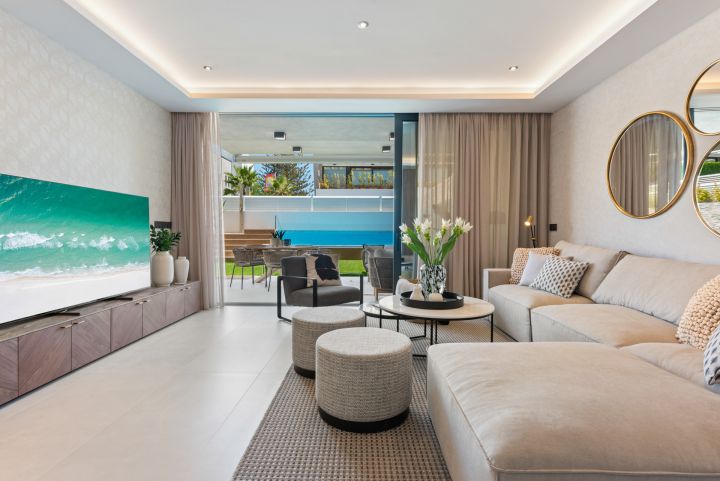 Banus Bay - Elegant Property with Andalusian Charm in Puerto Banús
