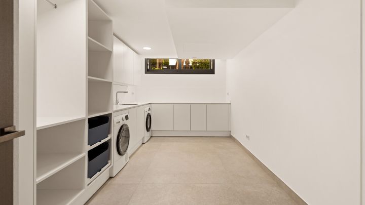 Villa Bratislava - Propiedad contemporánea moderna en una urbanización privada